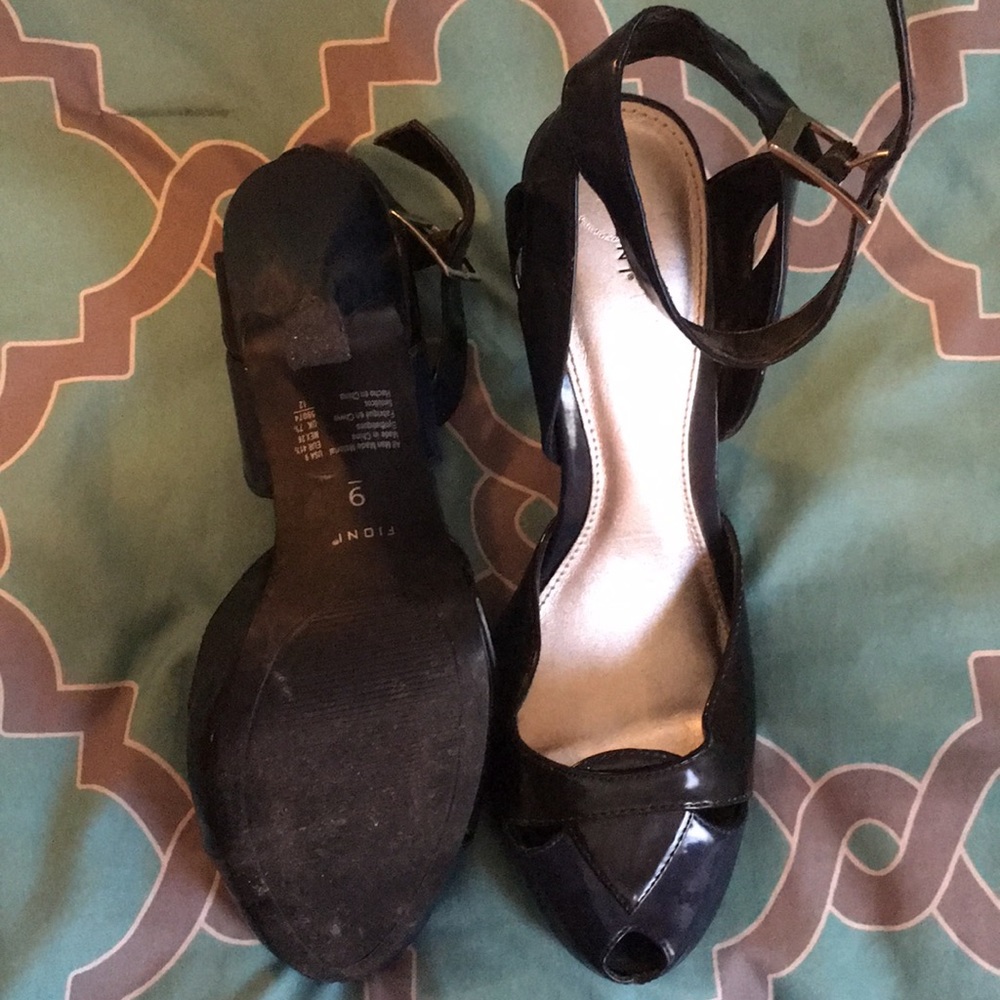 Color Block Peep toe pumps - Picture 2 of 3